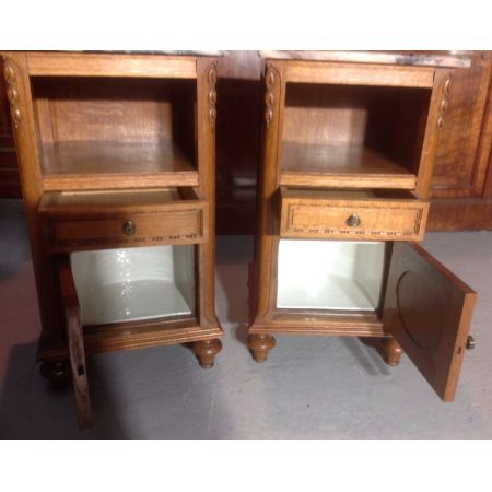Französische antike Eichen Nachtschränke ca 1910