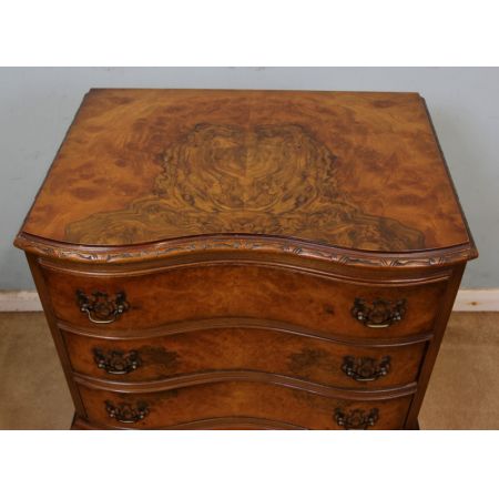 Antike britische Nussbaum Kommode ca 1930