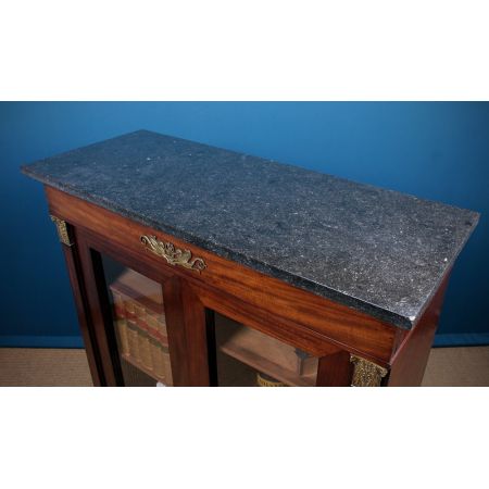 Französischer antiker Mahagoni Bücherschrank Vitrine ca 1810