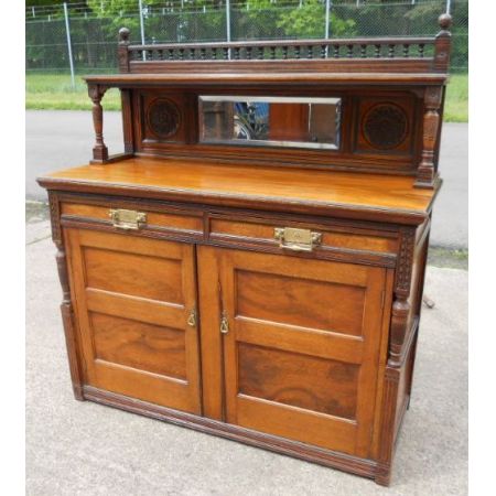 Antikes Art Nouveau Nussbaum Sideboard britisch ca 1890