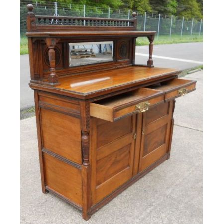 Antikes Art Nouveau Nussbaum Sideboard britisch ca 1890