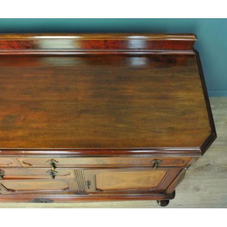 Antikes britisches Mahagoni Sideboard ca 1920