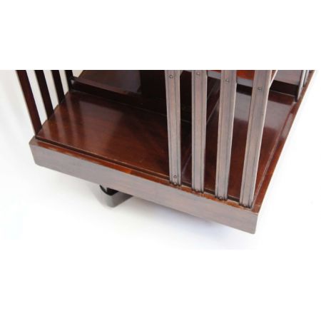 Edwardianisches antikes Revolving Bookcase Nussbaum ca 1890