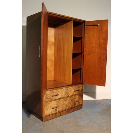 Antiker britischer Art Deco Kleiderschrank Nussbaum ca 1930