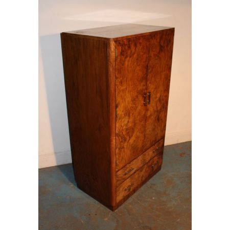 Antiker britischer Art Deco Kleiderschrank Nussbaum ca 1930