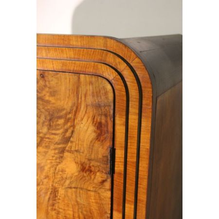 Antiker britischer Art Deco Kleiderschrank Nussbaum ca 1930