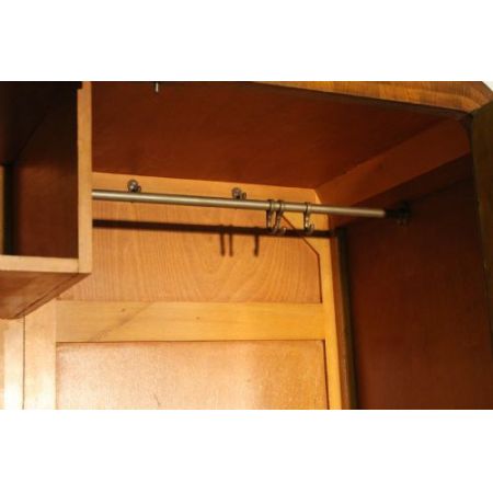 Antiker britischer Art Deco Kleiderschrank Nussbaum ca 1930