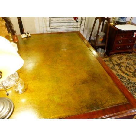 Antiker britischer Mahagoni Schreibtisch Partners Desk ca 1860.