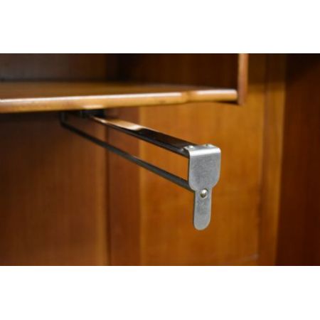 Antiker britischer Art Deco Kleiderschrank Mahagoni ca 1920