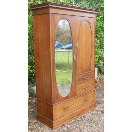 Edwardianischer britischer Mahagoni Kleiderschrank antik ca 1900