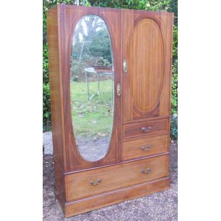 Edwardianischer britischer Mahagoni Kleiderschrank antik ca 1900