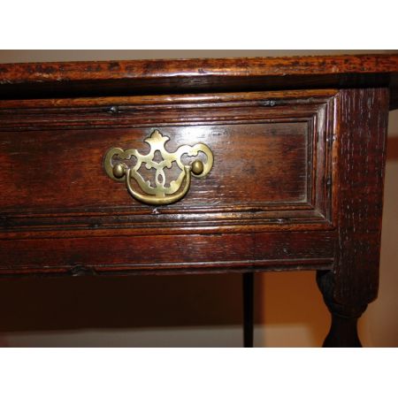 Antiker britischer Eichen Beistelltisch ca 1710