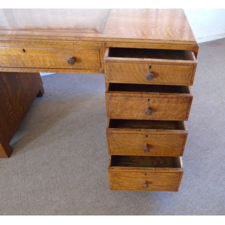 Antiker britischer Eichen Schreibtisch Maple & Co ca 1920