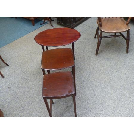 Edwardianische antike Beistelltische Mahagoni englisch ca 1890