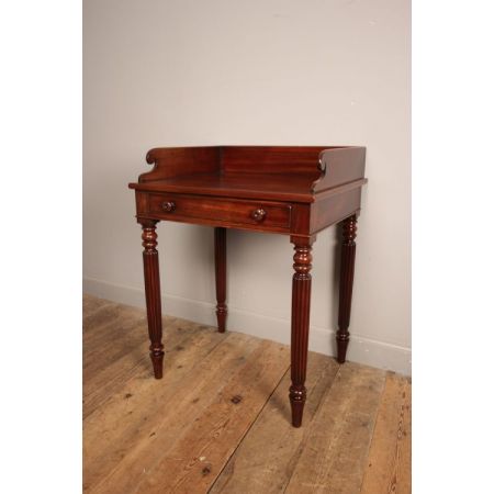 Antiker britischer Mahagoni Beistelltisch ca 1830