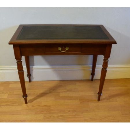 Antiker britischer Nussbaum Schreibtisch ca 1880