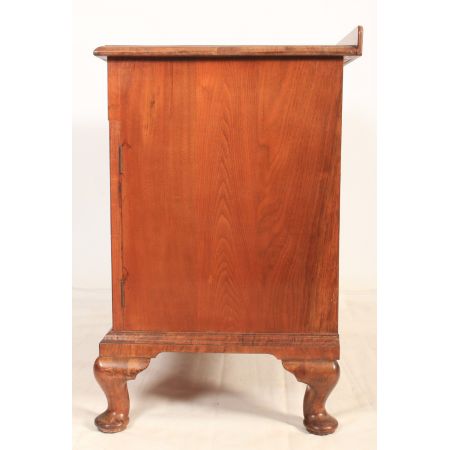 Antikes britisches Nussbaum Sideboard ca 1920