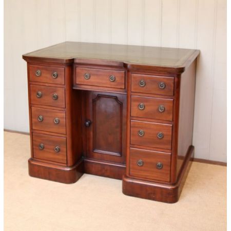 Antiker britischer Mahagoni Schreibtisch ca 1880