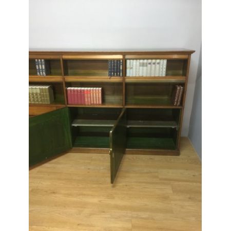 Antiker Arts & Crafts Bücherschrank Nussbaum britisch ca 1890