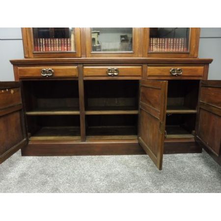 Viktorianischer antiker Nussbaum Bücherschrank englisch ca 1890