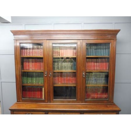 Viktorianischer antiker Nussbaum Bücherschrank englisch ca 1890