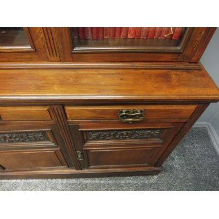 Viktorianischer antiker Nussbaum Bücherschrank englisch ca 1890