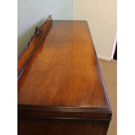 Antikes Nussbaum Sideboard englisch ca 1920