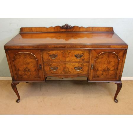 Antikes Nussbaum Sideboard englisch ca 1920