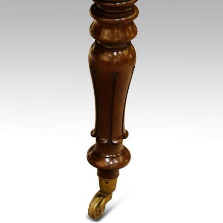 Antiker britischer Mahagoni Esstisch ca 1830