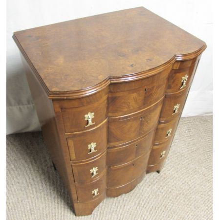 Englische antike Nussbaum Kommode ca 1880