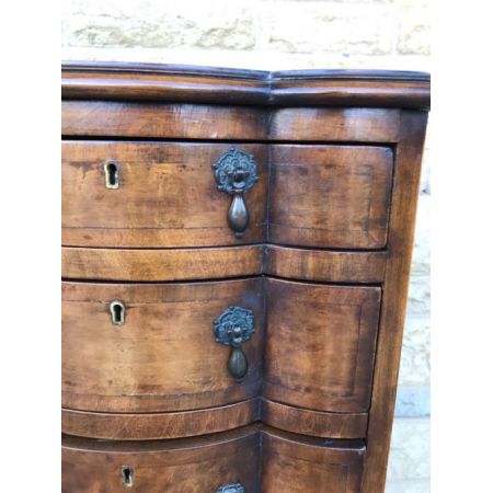 Antike britische Nussbaum Kommode ca 1920