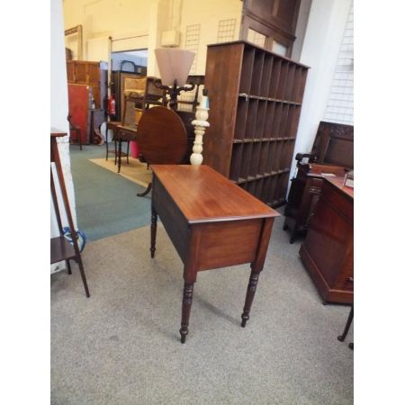 Viktorianisches britisches Mahagoni Sideboard ca 1860