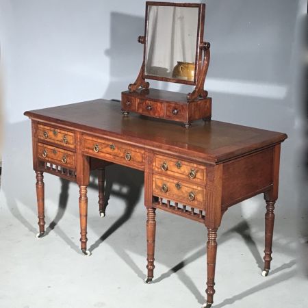 Antiker britischer Mahagoni Schreibtisch viktorianisch ca 1860