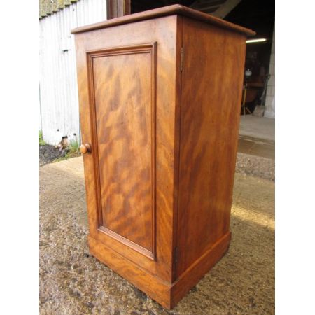 Viktorianischer Mahagoni Nachtschrank britisch antik ca 1860