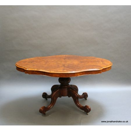 Viktorianischer Nussbaum Sofatisch englisch antik ca 1880