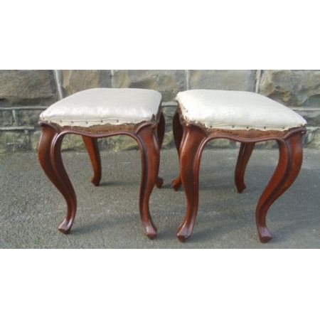 Antike viktorianische Nussbaum Hocker britisch ca 1860