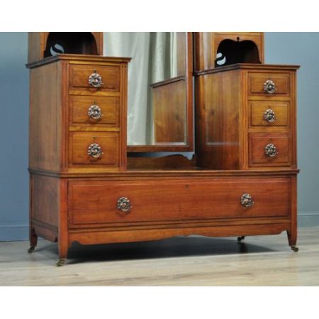 Viktorianischer Arts & Crafts Frisiertisch Nussbaum Garderobe antik britisch ca 1880