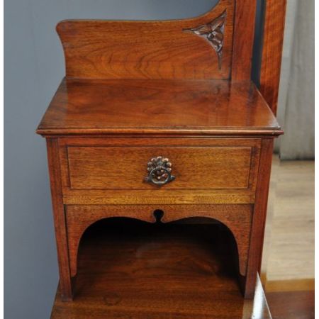 Viktorianischer Arts & Crafts Frisiertisch Nussbaum Garderobe antik britisch ca 1880