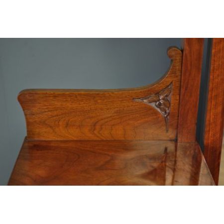 Viktorianischer Arts & Crafts Frisiertisch Nussbaum Garderobe antik britisch ca 1880
