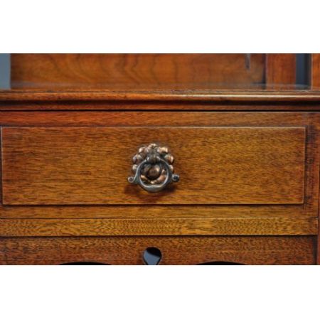 Viktorianischer Arts & Crafts Frisiertisch Nussbaum Garderobe antik britisch ca 1880