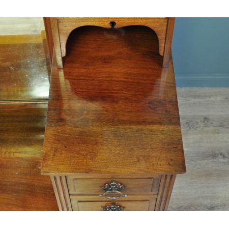 Viktorianischer Arts & Crafts Frisiertisch Nussbaum Garderobe antik britisch ca 1880