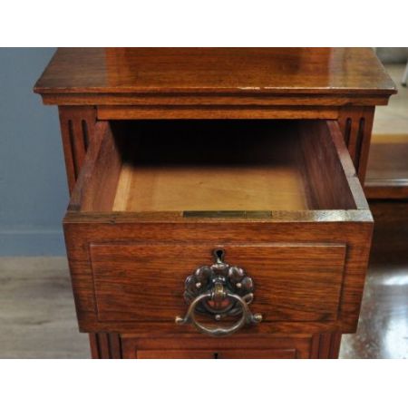 Viktorianischer Arts & Crafts Frisiertisch Nussbaum Garderobe antik britisch ca 1880