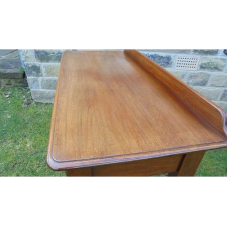 Viktorianischer britischer Mahagoni Beistelltisch antik ca 1860