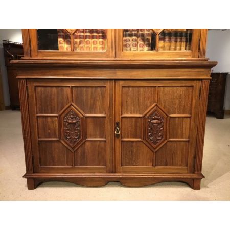 Edwardianischer antiker Bücherschrank Nussbaum englisch ca 1900