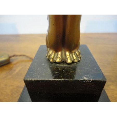 Antike britische Art Deco Lampe Figur Tischlampe Skulptur ca 1930