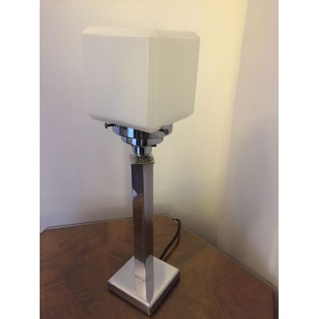Antike britische Art Deco Tischlampe Milchglas Chrom ca 1930
