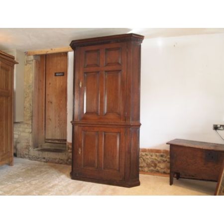 Antiker georgianischer Eichen Eckschrank britisch ca 1770