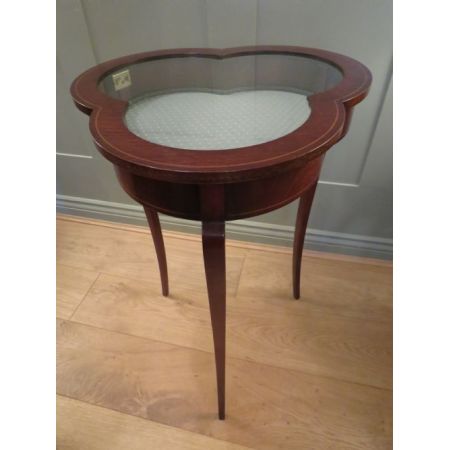 Antiker britischer Mahagoni Tisch Bijouterie ca 1920