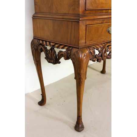 Antiker britischer Cocktailschrank Nussbaum ca 1920
