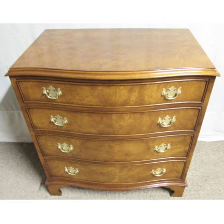 Antike britische Nussbaum Kommode ca 1920